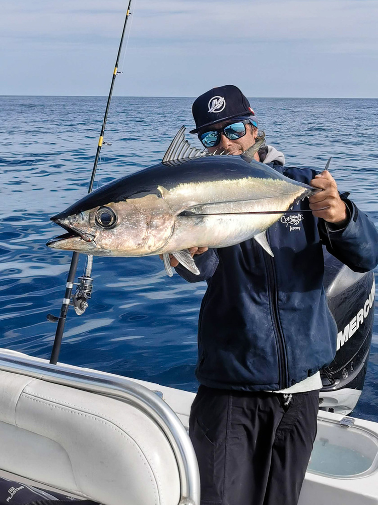 Photo guide de pêche daiwa capitaine J